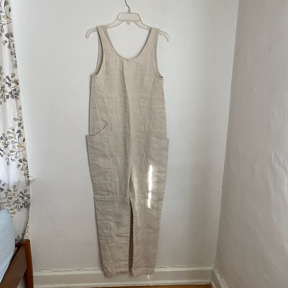 Elizabeth Suzann Clyde Jumpsuit in Midweight Linen. Size S-T.